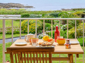 Studio Les Trois Iles-12 by Interhome